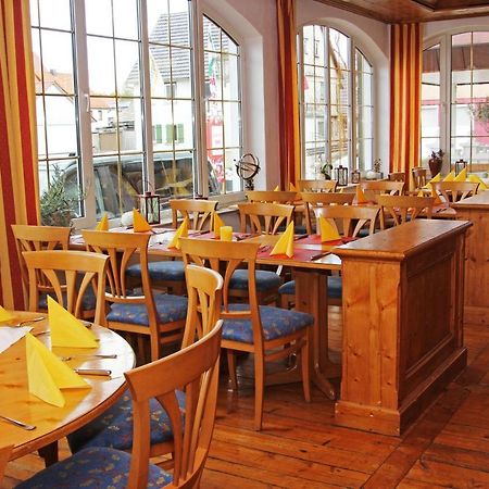 Landgasthof Hotel Lamm Laichingen Bagian luar foto